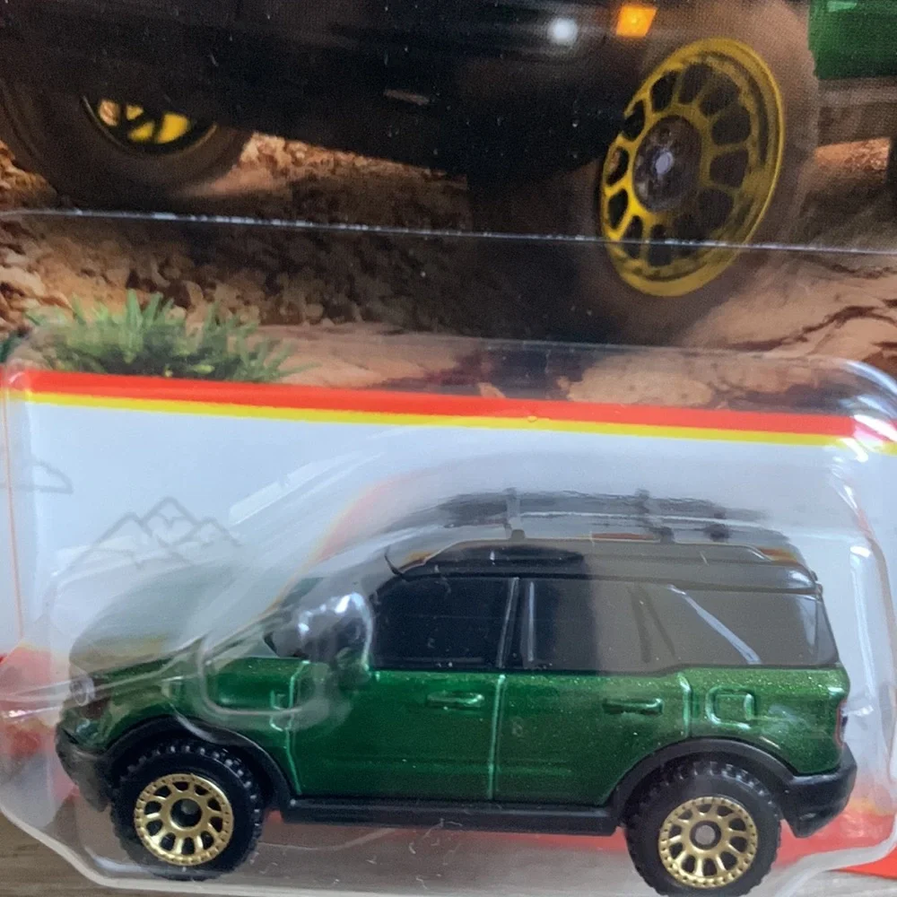 Matchbox Ford Bronco Sport Utility Vehicle SUV 2022 44/100 MB Green Truck New